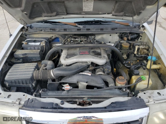 2005 Suzuki Grand Vitara LX with VIN JS3TD62V054100694, listed as a Copart auction lot 44498725 with 171,218 mi miles and Non Repairable. Bid and sale history available at carsss.com. Image 12.