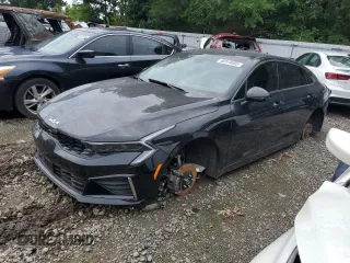 2025 Kia K5 LXS z VIN KNAG24J74S5284568, wystawiony jako Copart lot #58919595 z przebiegiem 10 375 mil mil oraz Szkoda całkowita • Salvage title. Historia ofert i sprzedaży dostępna na DreamBid. Obrazek 1.