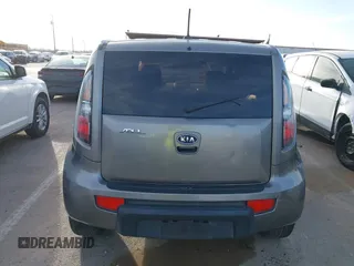 2011 Kia Soul + with VIN KNDJT2A27B7215666, listed as a IAAI auction lot 41600060 with 185,480 mi miles. Bid and sale history available at carsss.com. Image 16.