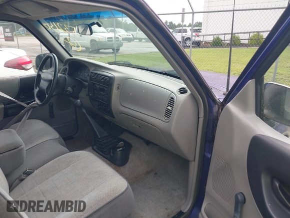 1995 Ford Ranger Splash with VIN 1FTCR10AXSUA06403, listed as a IAAI auction lot 42532150 with 82,445 mi miles and . Bid and sale history available at DreamBid. Image 5.