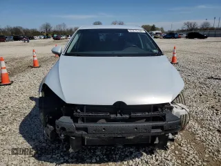 2019 Volkswagen Golf SE z VIN WVWKR7AU6KW902659, wystawiony jako Copart lot #51210155 z przebiegiem 53 017 mil mil oraz Szkoda całkowita • Salvage title. Historia ofert i sprzedaży dostępna na DreamBid. Obrazek 5.