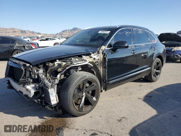2019 Bentley Bentayga V8 z VIN SJAAM2ZV5KC024154, wystawiony jako Copart lot #74990344 z przebiegiem 41 589 mil mil oraz Szkoda całkowita • Salvage title. Historia ofert i sprzedaży dostępna na DreamBid. Obrazek 1.