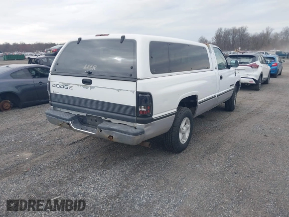 1996 Dodge 1500 z VIN 1B7HC16Y7TS692599, wystawiony jako IAAI lot #41897126 z przebiegiem 113 562 mil mil oraz . Historia ofert i sprzedaży dostępna na DreamBid. Obrazek 4.