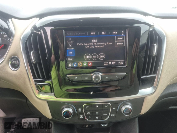 2022 Chevrolet Traverse LS with VIN 1GNEVLKW4NJ100587, listed as a IAAI auction lot 42623761 with 71,190 mi miles and . Bid and sale history available at DreamBid. Image 3.