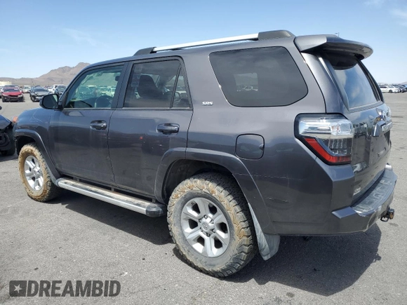 2021 Toyota 4Runner SR5 with VIN JTEMU5JR0M5962609, listed as a Copart auction lot 55848695 with 61,595 mi miles and Salvage title. Bid and sale history available at DreamBid. Image 2.