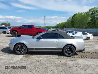 2011 Ford Mustang V6 with VIN 1ZVBP8EM6B5112240, listed as a IAAI auction lot 42030995 with 191,205 mi miles and . Bid and sale history available at carsss.com. Image 14.