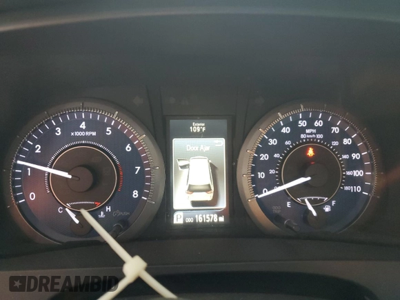 2016 Toyota Sienna XLE with VIN 5TDYK3DC5GS745451, listed as a Copart auction lot 63852525 with 161,578 mi miles and Salvage title. Bid and sale history available at DreamBid. Image 9.