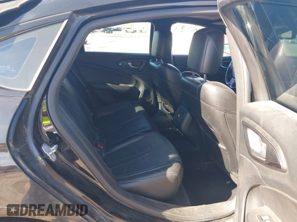 2015 Chrysler 200 S with VIN 1C3CCCBG7FN581173, listed as a IAAI auction lot 41679322 with 188,235 mi miles. Bid and sale history available at carsss.com. Image 8.