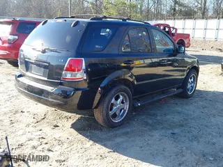 2006 Kia Sorento LX with VIN KNDJD733X65646021, listed as a IAAI auction lot 41622685 with 137,684 mi miles. Bid and sale history available at carsss.com. Image 4.