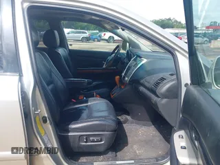 2005 Lexus RX 330 z VIN 2T2HA31U05C051638, wystawiony jako IAAI lot #42344780 z przebiegiem 294 093 mil mil oraz . Historia ofert i sprzedaży dostępna na DreamBid. Obrazek 5.