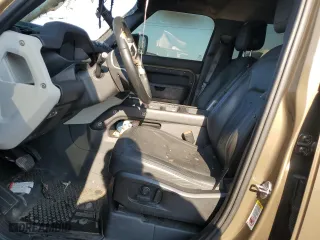 2020 Land Rover Defender HSE with VIN SALE97EU5L2018799, listed as a Copart auction lot 68971634 with 0 mi miles and Salvage Title. Bid and sale history available at carsss.com. Image 7.