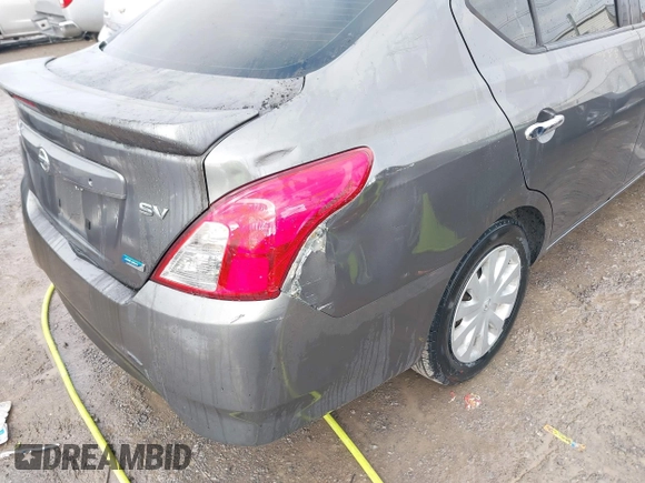 2016 Nissan Versa S Plus with VIN 3N1CN7APXGL842122, listed as a IAAI auction lot 41306018 with 211,746 mi miles. Bid and sale history available at carsss.com. Image 6.