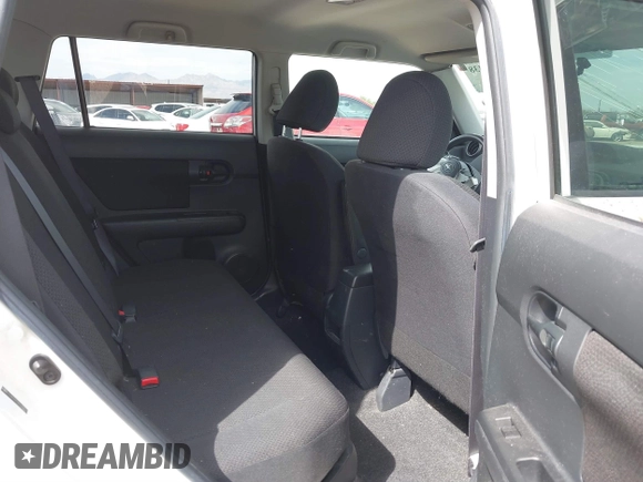 2008 Scion xB with VIN JTLKE50E281034521, listed as a IAAI auction lot 41896438 with 136,605 mi miles. Bid and sale history available at carsss.com. Image 8.