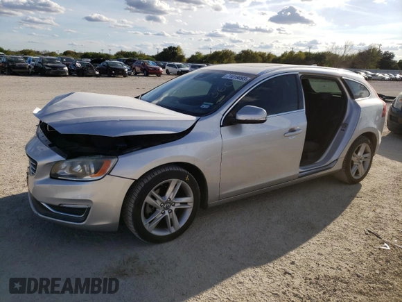 2015 Volvo V60 T5 Drive-E Premier with VIN YV140MEB3F1190649, listed as a Copart auction lot 71019093 with 82,813 mi miles. Bid and sale history available at carsss.com. Image 1.