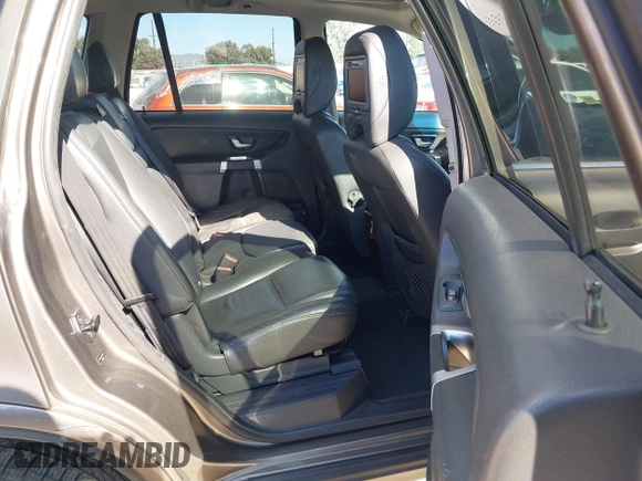 2010 Volvo XC90 I6 with VIN YV4982CZXA1561577, listed as a IAAI auction lot 41958498 with 97,376 mi miles. Bid and sale history available at carsss.com. Image 8.