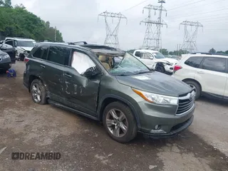 2016 Toyota Highlander Limited with VIN 5TDDKRFHXGS232092, listed as a IAAI auction lot 42700890 with 127,879 mi miles and . Bid and sale history available at DreamBid. Image 1.
