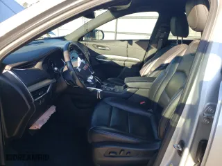 2020 Cadillac XT4 FWD Premium Luxury with VIN 1GYFZCR45LF078258, listed as a Copart auction lot 82302144 with 81,643 mi miles and Salvage Title. Bid and sale history available at carsss.com. Image 7.