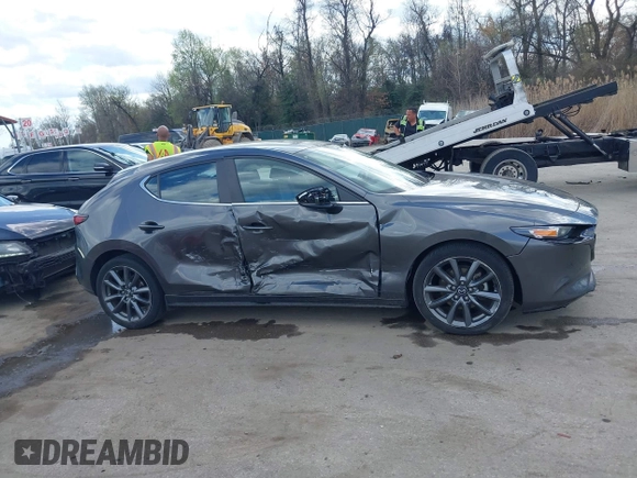 2020 Mazda 3 Preferred with VIN JM1BPBMM1L1169228, listed as a IAAI auction lot 41930452 with 31,351 mi miles and . Bid and sale history available at DreamBid. Image 13.