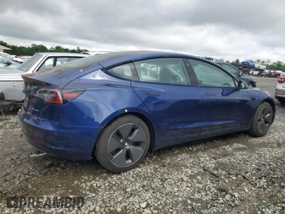 2021 Tesla Model 3 Long Range z VIN 5YJ3E1EB3MF924468, wystawiony jako Copart lot #55046745 z przebiegiem 29 446 mil mil oraz Szkoda całkowita • Salvage title. Historia ofert i sprzedaży dostępna na DreamBid. Obrazek 3.