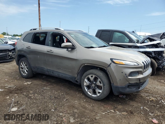 2017 Jeep Cherokee Latitude with VIN 1C4PJMCB3HW562032, listed as a Copart auction lot 66562805 with 150,303 mi miles and Clean title. Bid and sale history available at DreamBid. Image 4.