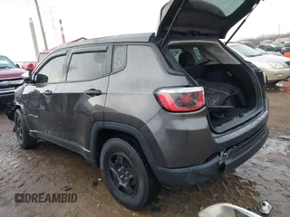 2018 Jeep Compass Sport z VIN 3C4NJCAB6JT251064, wystawiony jako IAAI lot #41457953 z przebiegiem 64 905 mil mil oraz . Historia ofert i sprzedaży dostępna na DreamBid. Obrazek 3.