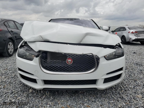 2017 Jaguar XE 20d with VIN SAJAR4BN9HCP12125, listed as a Copart auction lot 45865795 with 42,890 mi miles and Salvage Title. Bid and sale history available at carsss.com. Image 5.