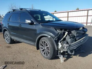2015 Ford Explorer XLT with VIN 1FM5K8D83FGA85135, listed as a IAAI auction lot 41989232 with 149,493 mi miles. Bid and sale history available at carsss.com. Image 1.