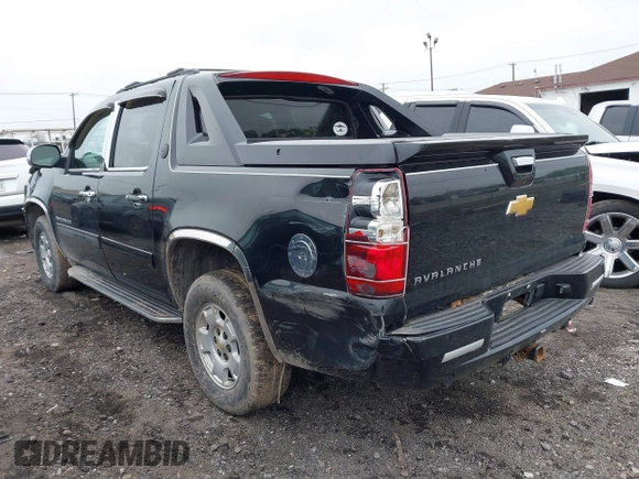 2013 Chevrolet Avalanche LS with VIN 3GNMCEE03DG312465, listed as a IAAI auction lot 42216267 with 102,483 mi miles and . Bid and sale history available at DreamBid. Image 3.