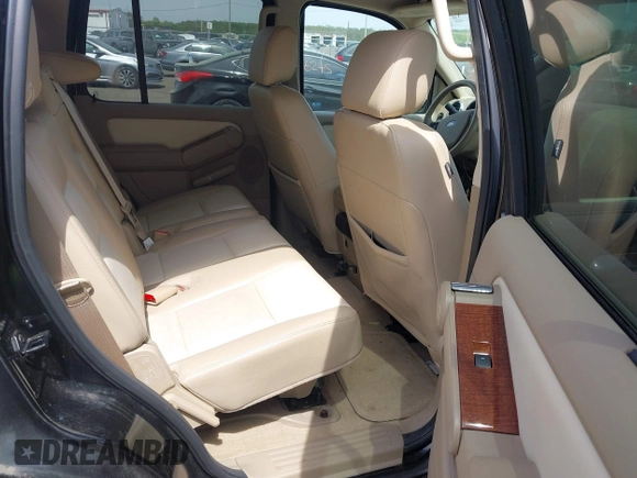 2008 Ford Explorer Eddie Bauer with VIN 1FMEU74E08UA43455, listed as a IAAI auction lot 42130280 with 98,199 mi miles. Bid and sale history available at carsss.com. Image 8.