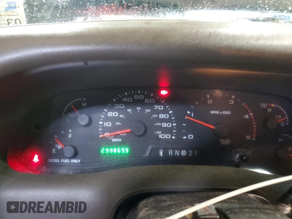 2002 Ford F-250 XL with VIN 1FTNW20F52EA52699, listed as a Copart auction lot 84088814 with 299,869 mi miles and Salvage Title. Bid and sale history available at DreamBid. Image 9.