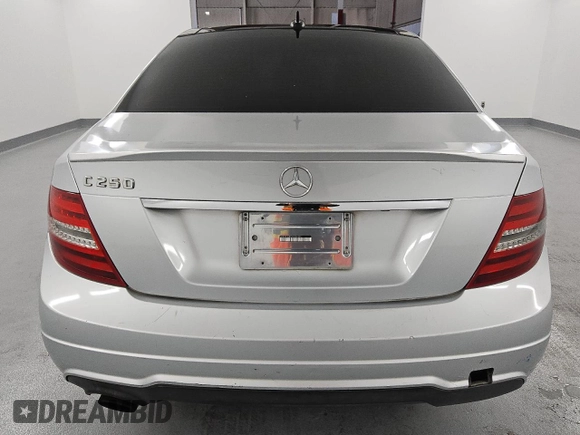 2014 Mercedes-Benz C 250 Sport with VIN WDDGF4HB4EG242305, listed as a Copart auction lot 61692835 with 158,590 mi miles and Clean title. Bid and sale history available at DreamBid. Image 6.