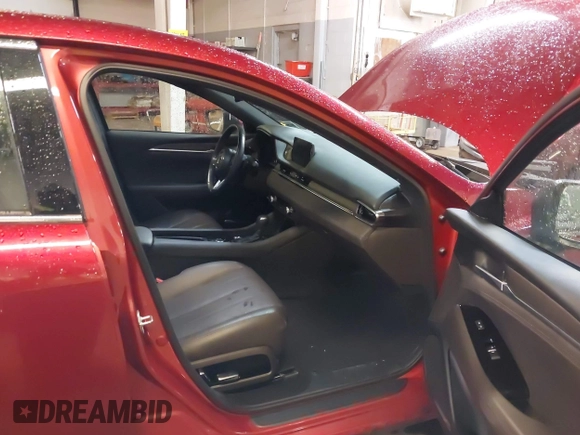 2020 Mazda 6 Signature with VIN JM1GL1XY6L1526896, listed as a IAAI auction lot 41977208 with 18,624 mi miles and . Bid and sale history available at DreamBid. Image 5.