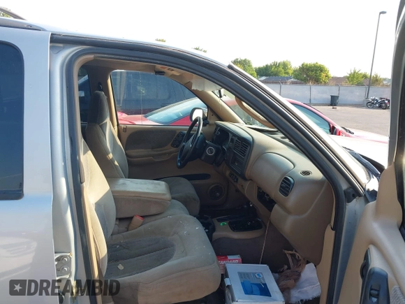 1999 Dodge Durango with VIN 1B4HS28Y1XF573917, listed as a IAAI auction lot 42720113 with 240,033 mi miles and . Bid and sale history available at DreamBid. Image 5.