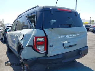 2022 Ford Bronco Sport Outer Banks с VIN 3FMCR9C69NRD30021, выставлен на аукционе IAAI как лот 42378939 с пробегом 60 862 миль миль и . История ставок и продаж доступна на DreamBid. Изображение 6.