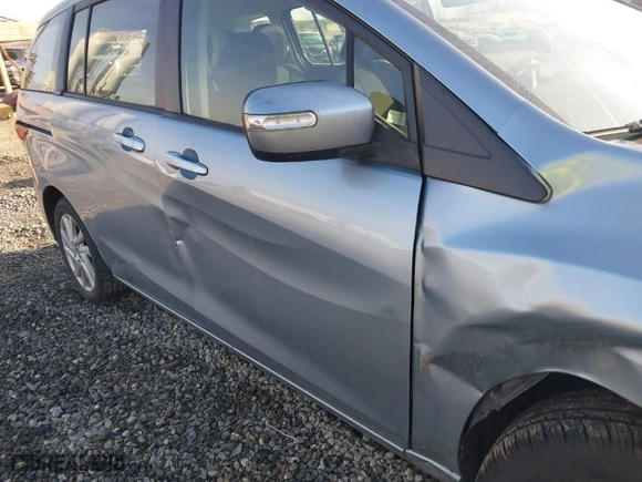 2013 Mazda Mazda5 Sport with VIN JM1CW2BL2D0153709, listed as a IAAI auction lot 41508730 with NaN miles. Bid and sale history available at carsss.com. Image 12.