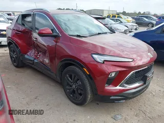 2025 Buick Encore GX Sport Touring с VIN KL4AMDSL1SB046901, выставлен на аукционе IAAI как лот 41750132 с пробегом 2 036 миль миль и . История ставок и продаж доступна на DreamBid. Изображение 1.