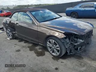 2016 Mercedes-Benz E 400 with VIN WDDKK6FF6GF330689, listed as a Copart auction lot 54570145 with 52,998 mi miles and Salvage Title. Bid and sale history available at DreamBid. Image 4.