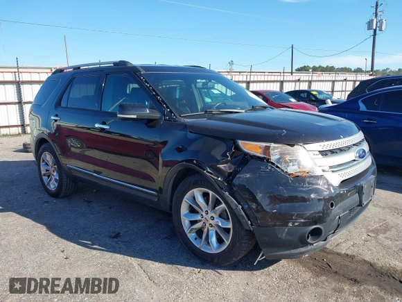 2014 Ford Explorer XLT with VIN 1FM5K7D80EGB36115, listed as a IAAI auction lot 41676275 with 124,134 mi miles. Bid and sale history available at carsss.com. Image 1.