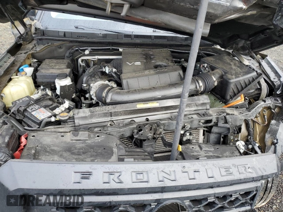 2022 Nissan Frontier SV z VIN 1N6ED1CM8NN636638, wystawiony jako Copart lot #46104605 z przebiegiem Nie podano mil oraz Szkoda całkowita • Salvage title. Historia ofert i sprzedaży dostępna na DreamBid. Obrazek 11.
