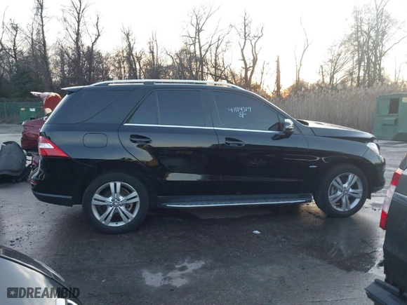 2012 Mercedes-Benz M-Class ML 350 BlueTEC with VIN 4JGDA2EB5CA019951, listed as a IAAI auction lot 41114219 with 116,804 mi miles. Bid and sale history available at carsss.com. Image 13.