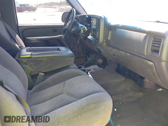 2005 Chevrolet Silverado 1500 LT with VIN 2GCEK13T551277184, listed as a IAAI auction lot 42028710 with Not Provided miles and . Bid and sale history available at DreamBid. Image 5.
