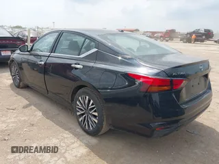2025 Nissan Altima SV with VIN 1N4BL4DV9SN369058, listed as a IAAI auction lot 42180142 with 2,087 mi miles and . Bid and sale history available at DreamBid. Image 3.