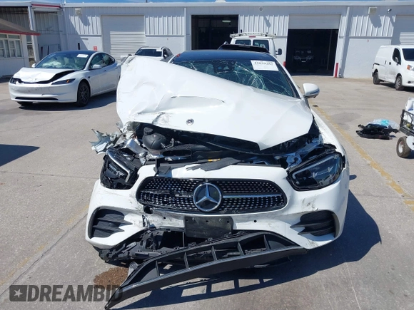 2023 Mercedes-Benz E 350 with VIN W1KZF8EB9PB106580, listed as a IAAI auction lot 42039282 with 38,000 mi miles and . Bid and sale history available at DreamBid. Image 13.
