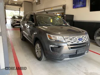 2019 Ford Explorer XLT z VIN 1FM5K8D85KGB20171, wystawiony jako IAAI lot #42734889 z przebiegiem 83 569 mil mil oraz . Historia ofert i sprzedaży dostępna na DreamBid. Obrazek 17.