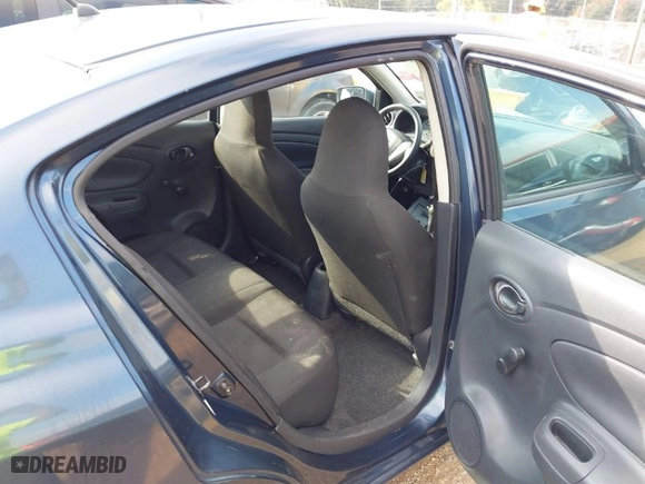 2016 Nissan Versa SV with VIN 3N1CN7APXGL849619, listed as a IAAI auction lot 41046452 with 88,500 mi miles. Bid and sale history available at carsss.com. Image 8.