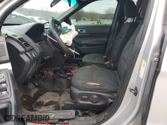 2016 Ford Police Interceptor Utility z VIN 1FM5K8AR8GGD31899, wystawiony jako Copart lot #47148285 z przebiegiem 163 251 mil mil oraz Szkoda całkowita • Salvage title. Historia ofert i sprzedaży dostępna na DreamBid. Obrazek 7.