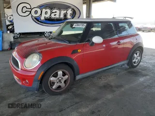2007 MINI Hardtop with VIN WMWMF33587TT50877, listed as a Copart auction lot 63683795 with 105,078 mi miles and Clean title. Bid and sale history available at DreamBid. Image 1.