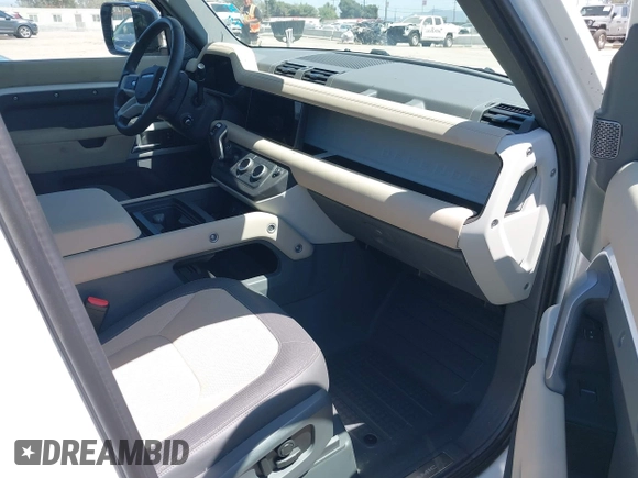 2024 Land Rover Defender X-Dynamic SE with VIN SALE27EU5R2352344, listed as a IAAI auction lot 42314350 with 12,517 mi miles and . Bid and sale history available at DreamBid. Image 5.