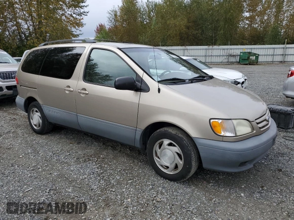 2001 Toyota Sienna LE with VIN 4T3ZF13C11U382702, listed as a Copart auction lot 71856214 with 220,475 mi miles and Clean Title. Bid and sale history available at carsss.com. Image 4.