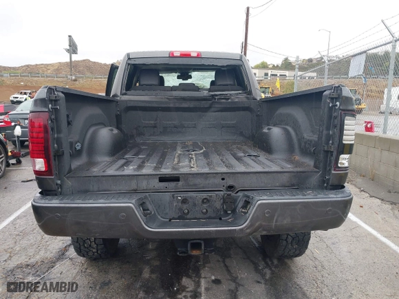 2018 Ram 2500 Laramie with VIN 3C6UR5FL6JG382481, listed as a IAAI auction lot 41517536 with 1 mi miles. Bid and sale history available at carsss.com. Image 17.